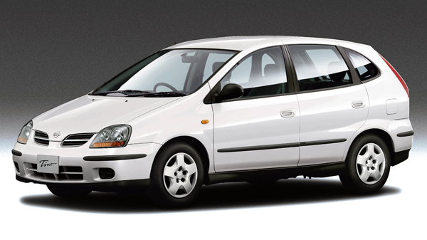 Nissan Tino (2001-2004)