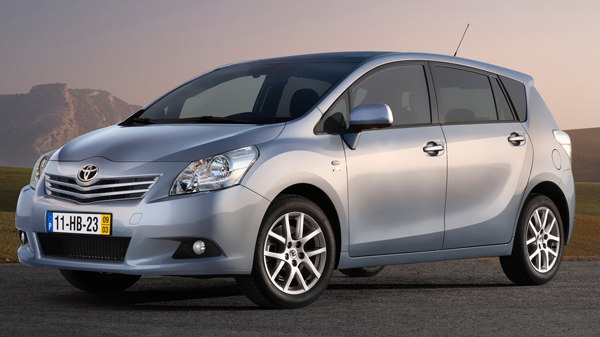 Toyota Verso 1 (2009-2012)